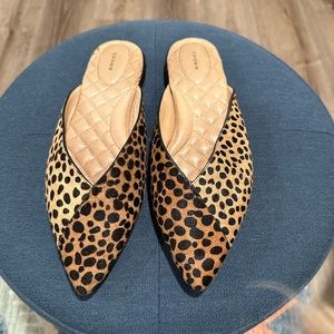 Birdies slip ons size 8